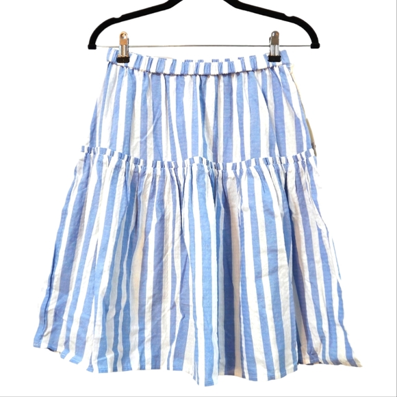 A New Approach Skirt and Cami Set - Picture 2 of 10